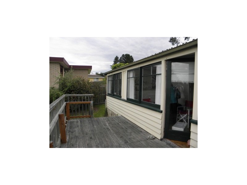 2 Blanche Avenue, Blackmans Bay TAS 7052