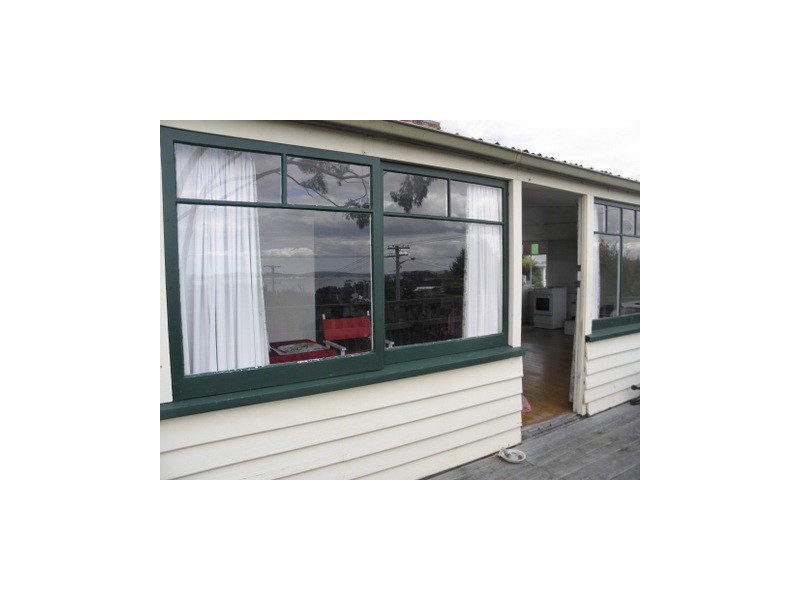 2 Blanche Avenue, Blackmans Bay TAS 7052