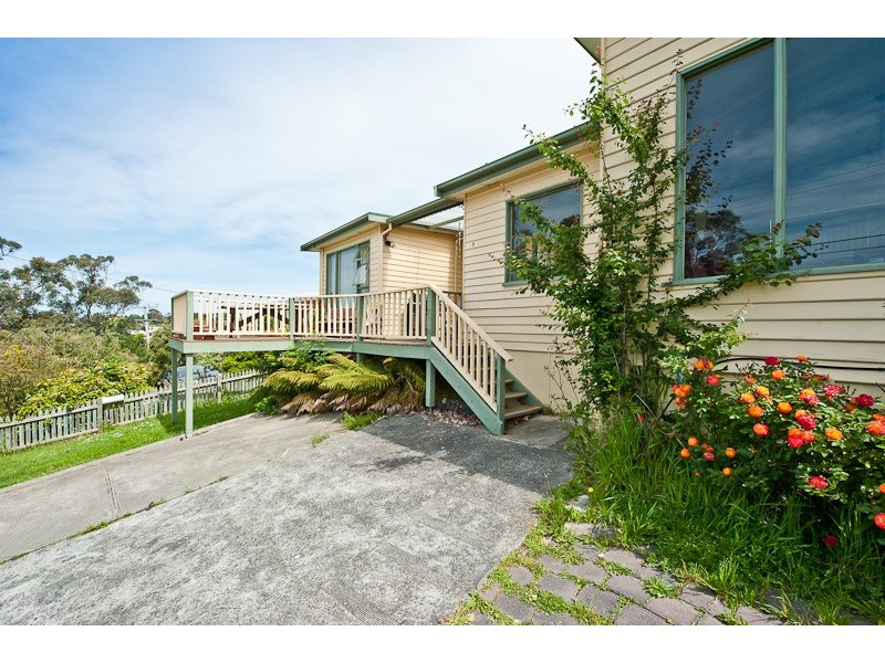 8 Auburn Road, Kingston Beach TAS 7050