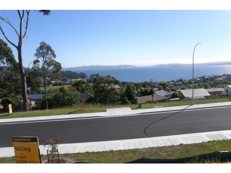 11 Caladium Place, Blackmans Bay TAS 7052