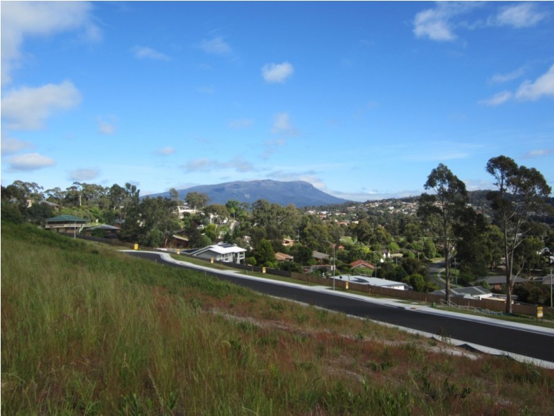 11 Caladium Place, Blackmans Bay TAS 7052