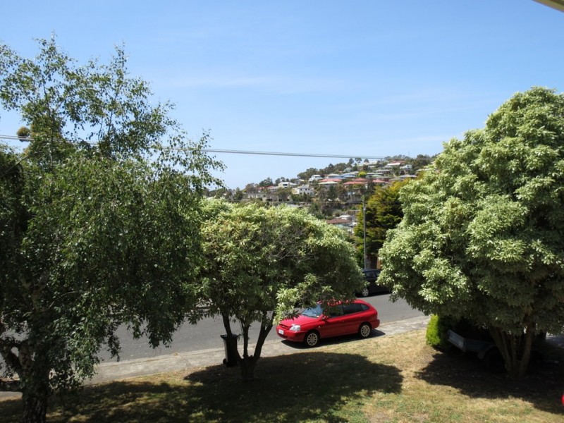 65 Cleburne Street, Kingston TAS 7050