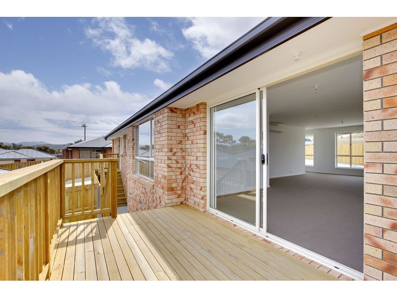 24 Cider Gum Drive, Blackmans Bay TAS 7052