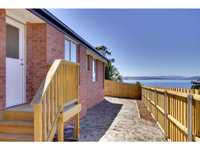 24 Cider Gum Drive, Blackmans Bay TAS 7052