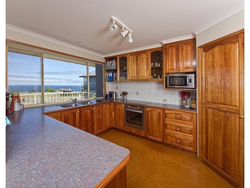 9 Donohoe Gardens, Kingston Beach TAS 7050