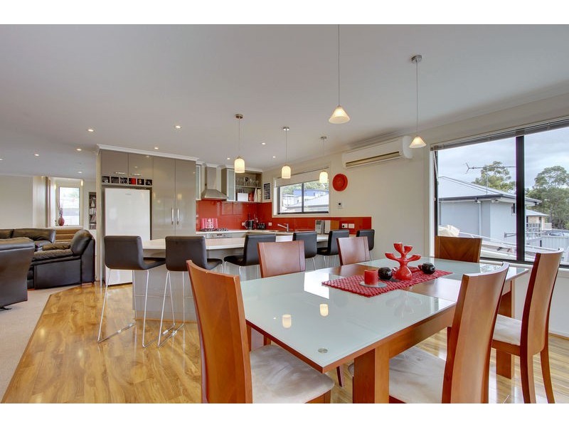 14 Lomandra Drive, Blackmans Bay TAS 7052