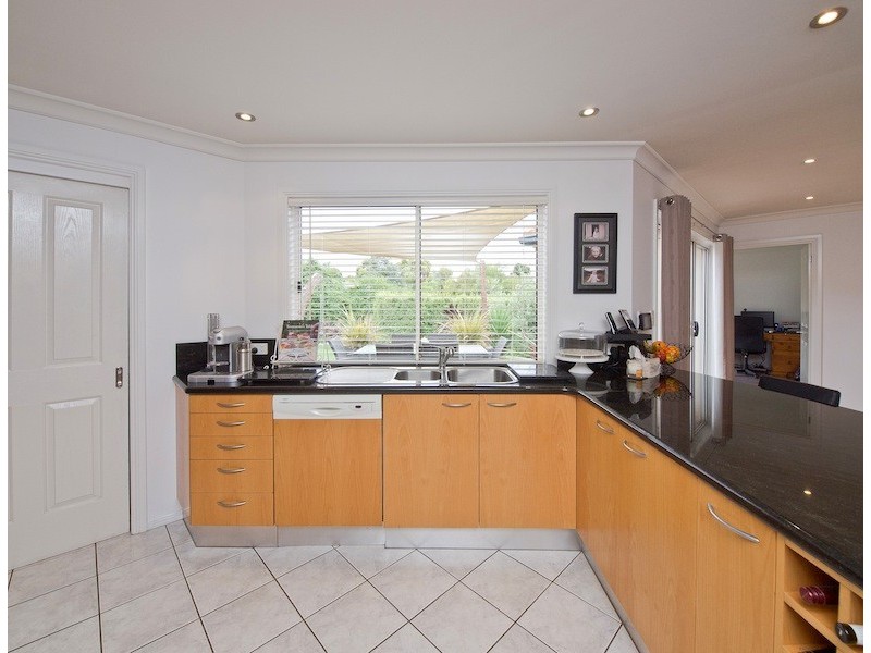 18 Tinderbox Road, Blackmans Bay TAS 7052