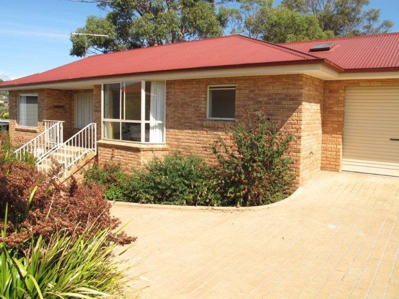 2/4 Home Avenue, Blackmans Bay TAS 7052