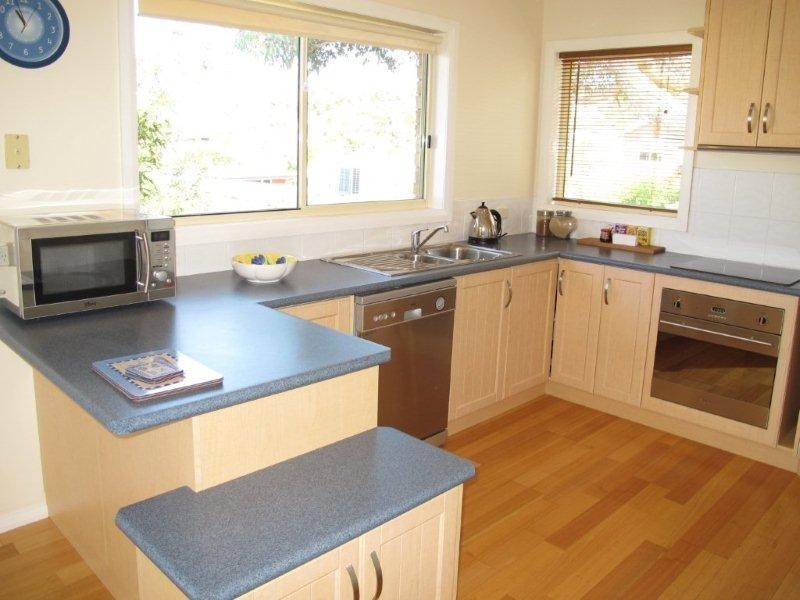 2/4 Home Avenue, Blackmans Bay TAS 7052