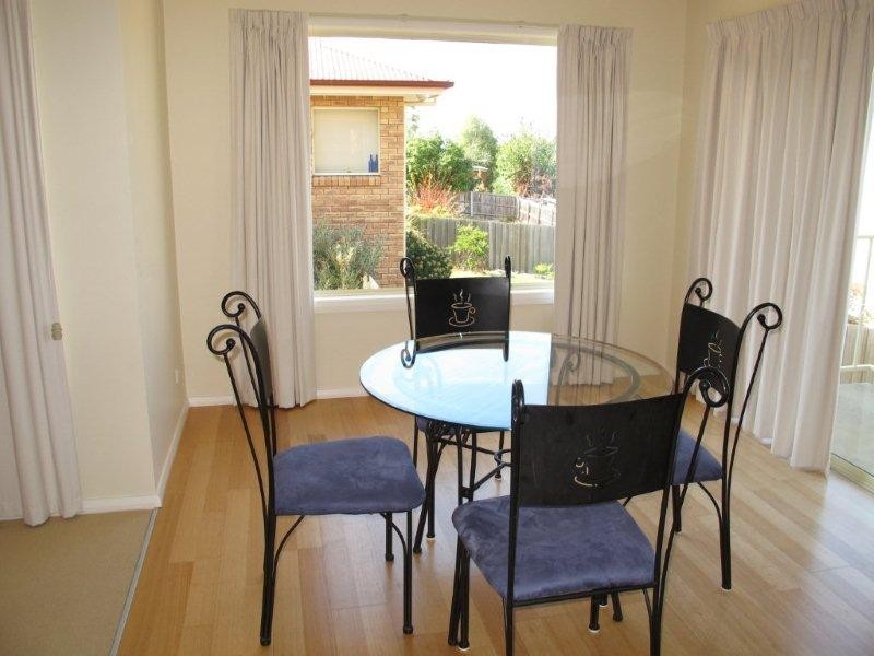 2/4 Home Avenue, Blackmans Bay TAS 7052