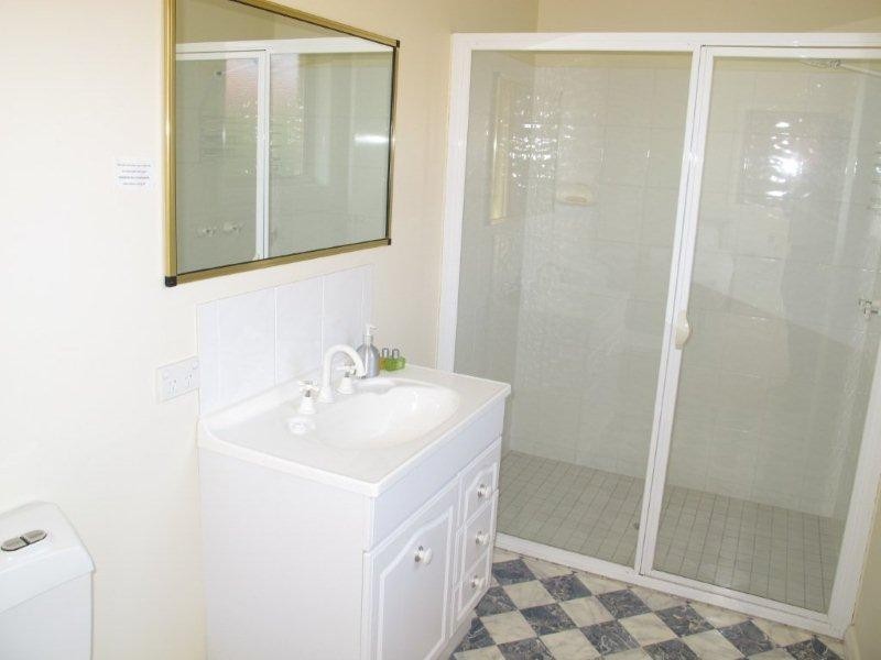 2/4 Home Avenue, Blackmans Bay TAS 7052