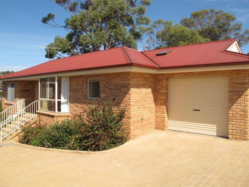 2/4 Home Avenue, Blackmans Bay TAS 7052