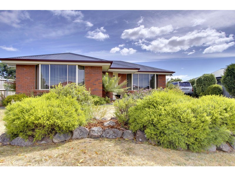 32 Jacaranda Drive, Margate TAS 7054