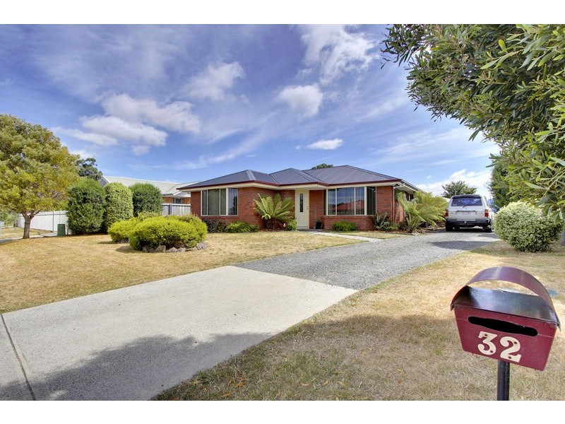 32 Jacaranda Drive, Margate TAS 7054