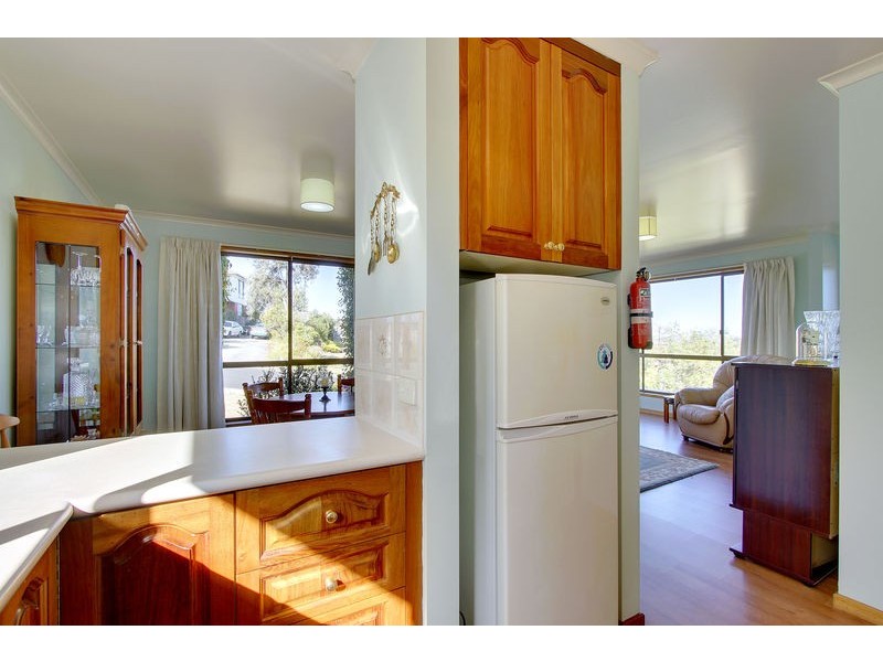 34 Tingira Road, Blackmans Bay TAS 7052