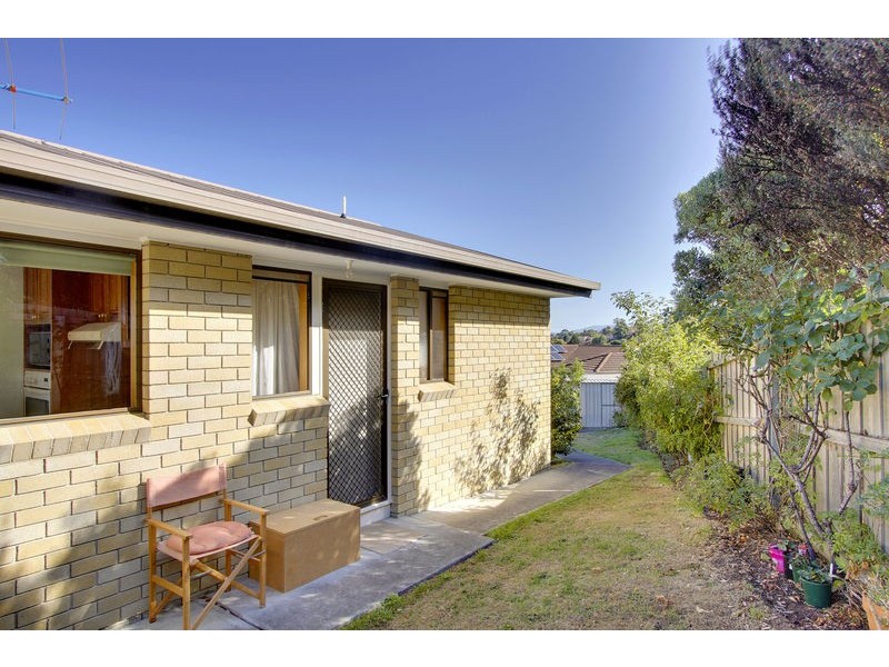34 Tingira Road, Blackmans Bay TAS 7052