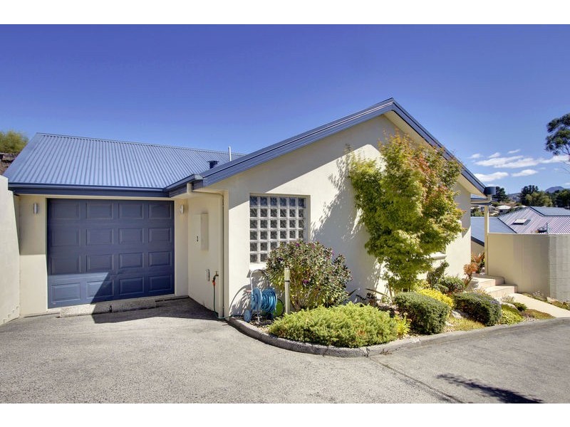3/11 Olive Place, Kingston TAS 7050