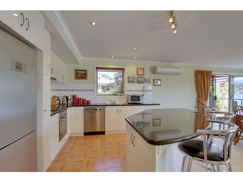 3/11 Olive Place, Kingston TAS 7050