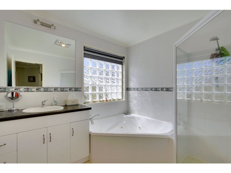 3/11 Olive Place, Kingston TAS 7050