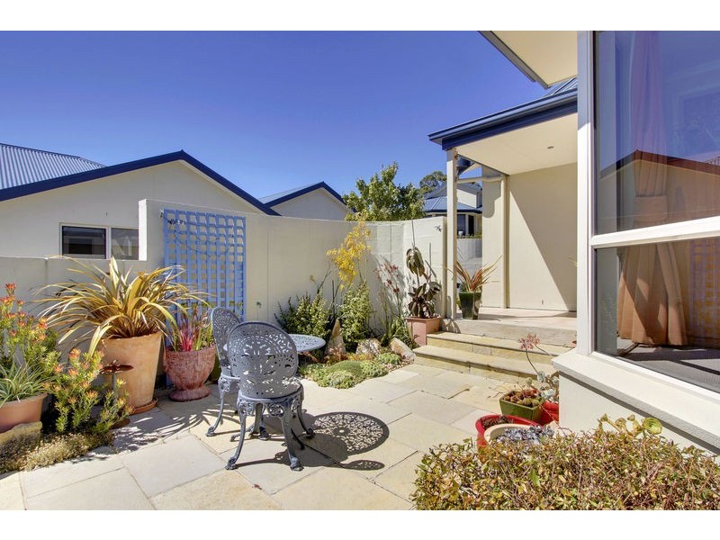 3/11 Olive Place, Kingston TAS 7050