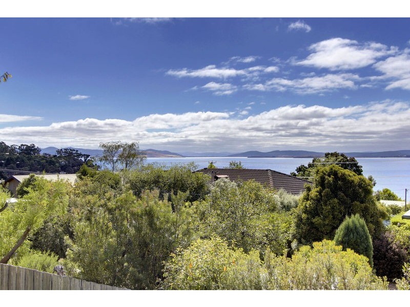 6 Tarana Road, Blackmans Bay TAS 7052