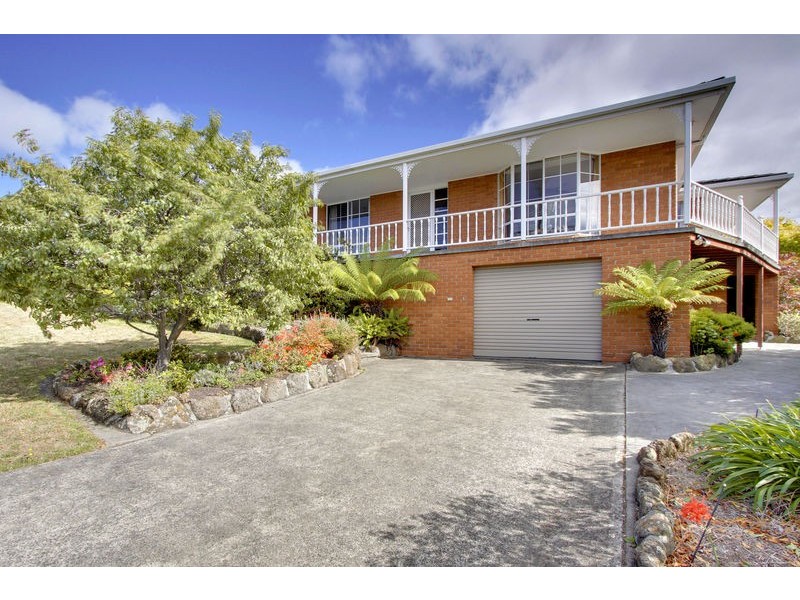 6 Tarana Road, Blackmans Bay TAS 7052