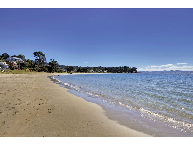 6 Tarana Road, Blackmans Bay TAS 7052