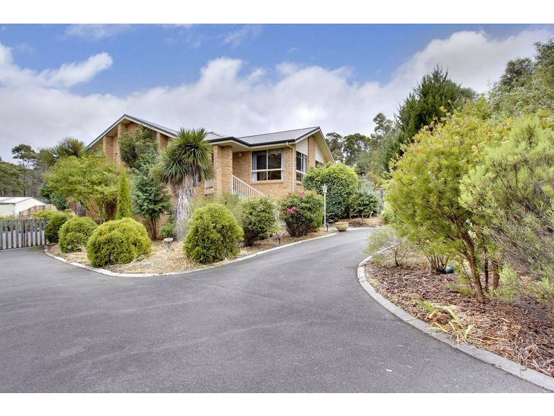 24 Cicero Court, Blackmans Bay TAS 7052