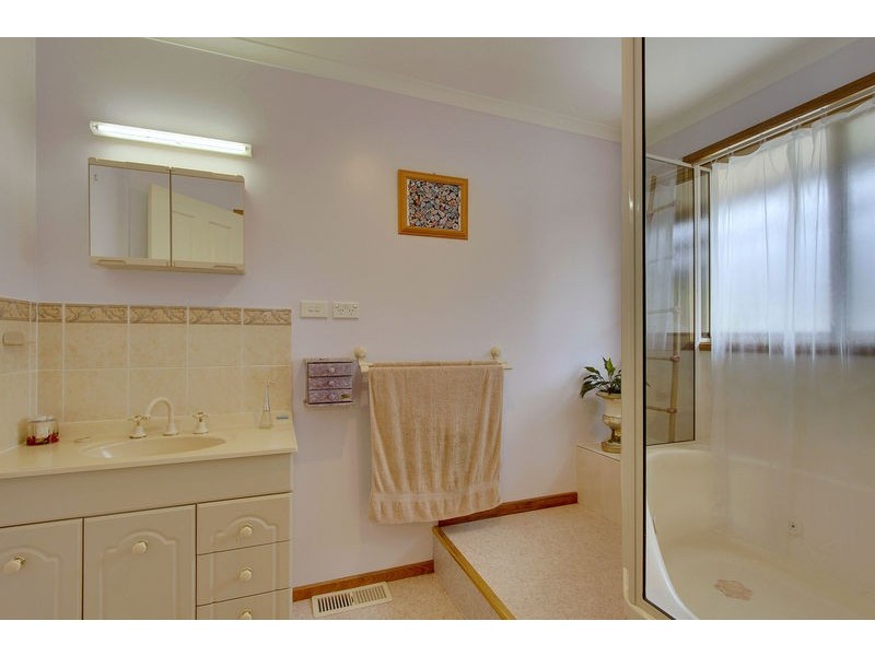 24 Cicero Court, Blackmans Bay TAS 7052