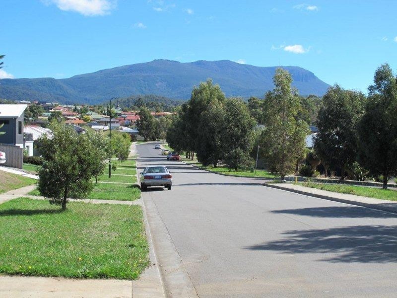35 Malachi Drive, Kingston TAS 7050