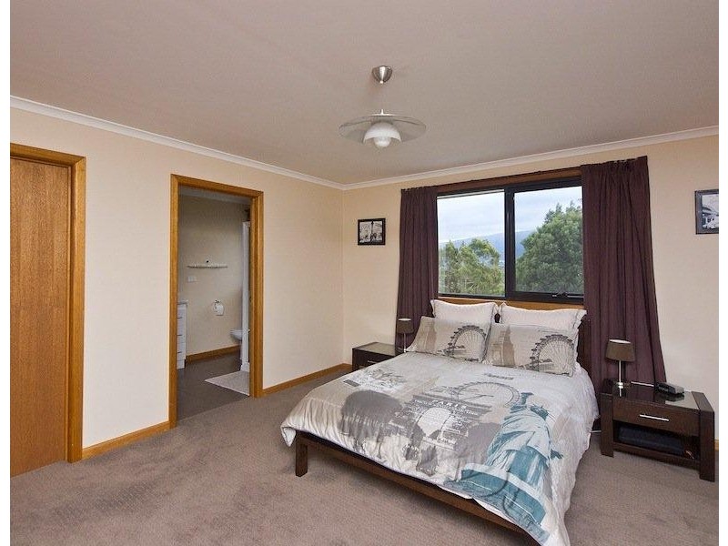 80 Brightwater Road, Blackmans Bay TAS 7052
