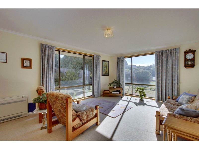 8 Ashley Court, Blackmans Bay TAS 7052