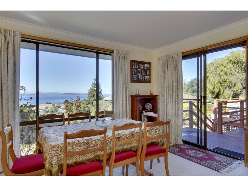 8 Ashley Court, Blackmans Bay TAS 7052