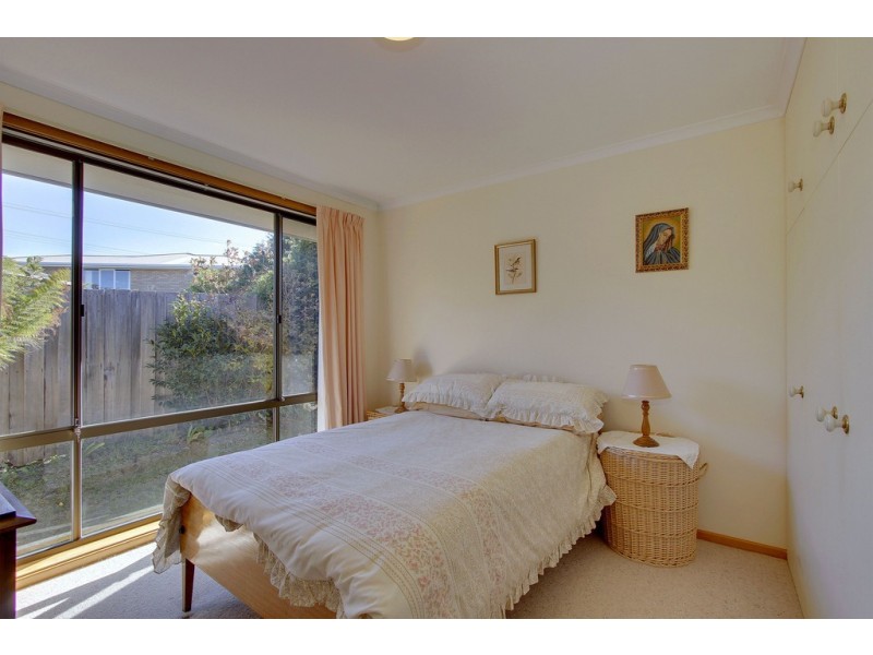 8 Ashley Court, Blackmans Bay TAS 7052