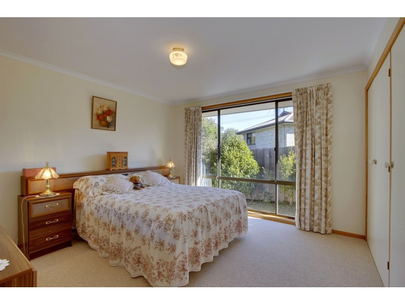 8 Ashley Court, Blackmans Bay TAS 7052