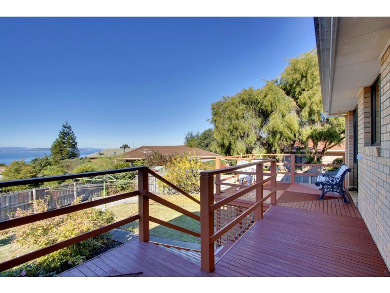 8 Ashley Court, Blackmans Bay TAS 7052