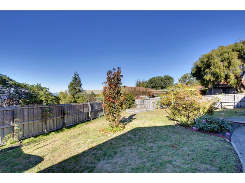 8 Ashley Court, Blackmans Bay TAS 7052