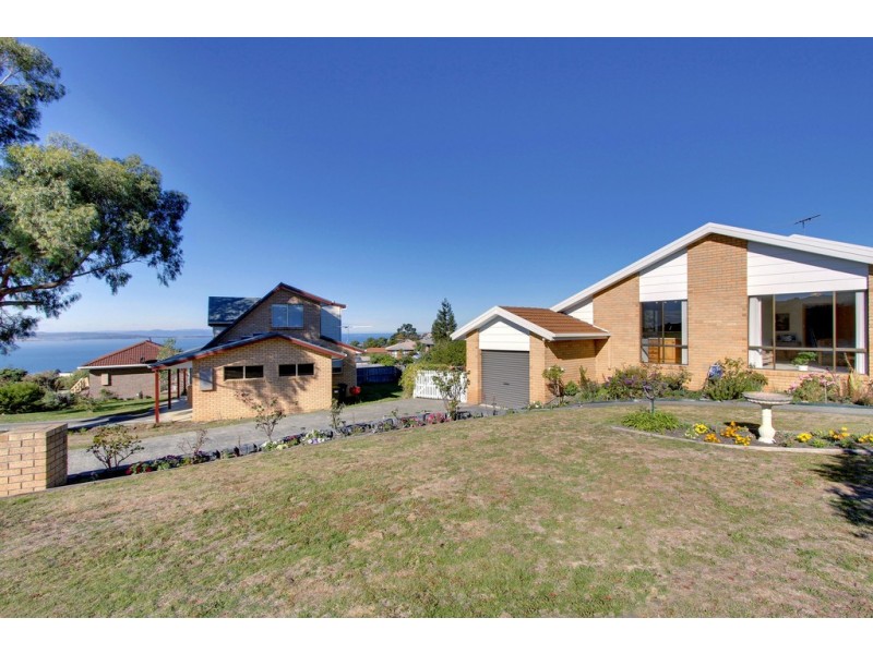 8 Ashley Court, Blackmans Bay TAS 7052