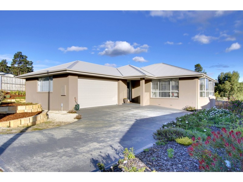 12 Celery Top Drive, Kingston TAS 7050