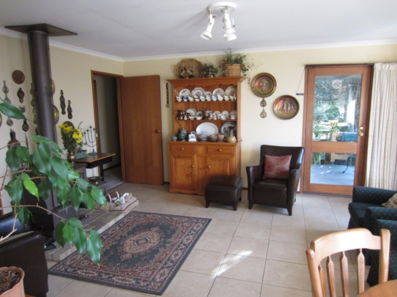 17 Woodlands Drive, Blackmans Bay TAS 7052