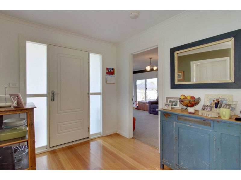 20 Bonsai Place, Margate TAS 7054