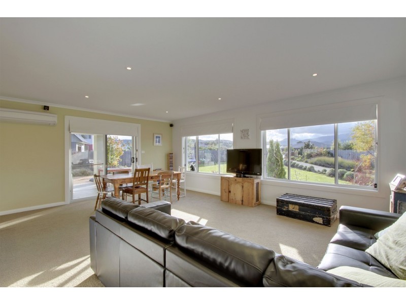 20 Bonsai Place, Margate TAS 7054