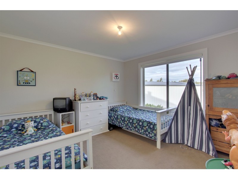 20 Bonsai Place, Margate TAS 7054
