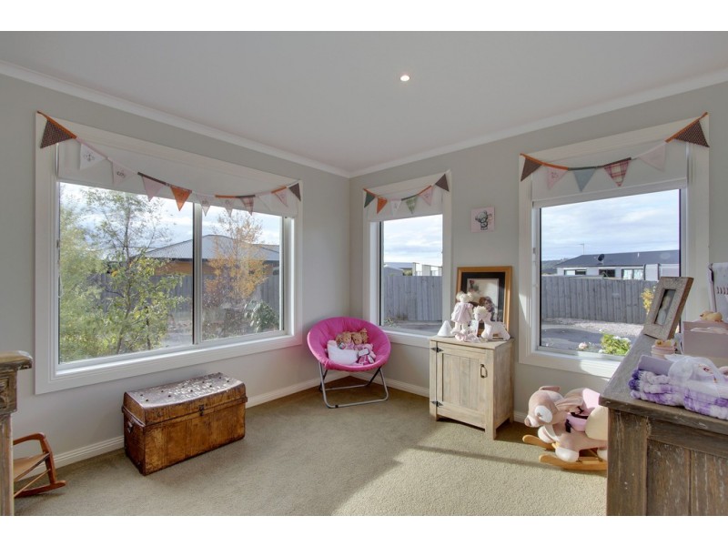 20 Bonsai Place, Margate TAS 7054