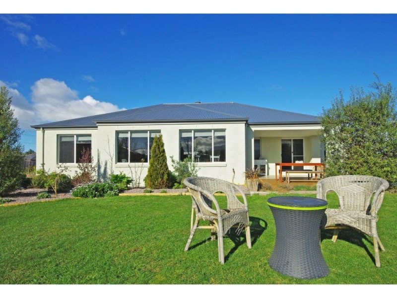 20 Bonsai Place, Margate TAS 7054