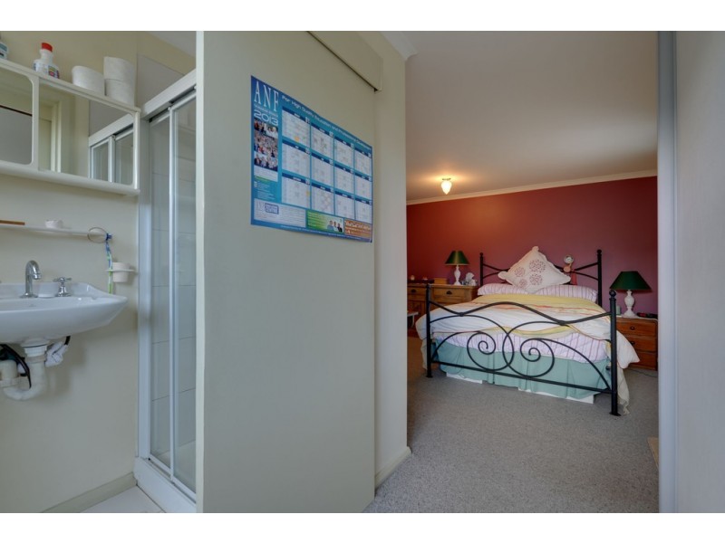 63 Balmoral Road, Kingston Beach TAS 7050