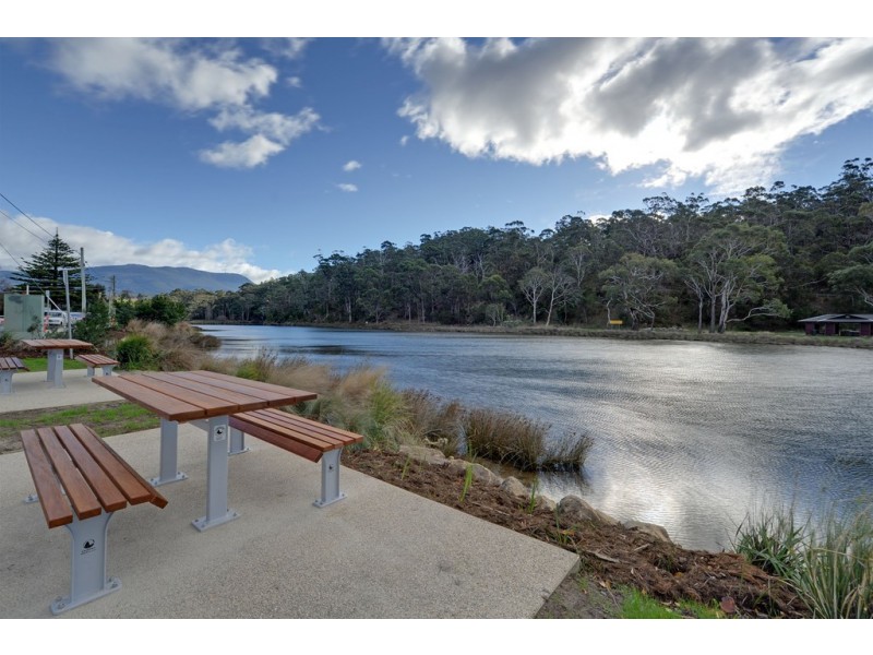 63 Balmoral Road, Kingston Beach TAS 7050