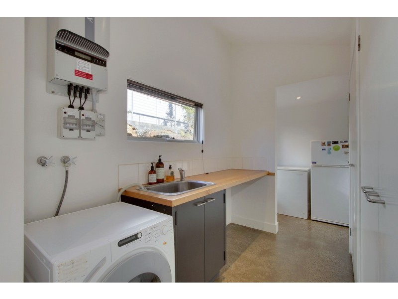 31 Tahune Crescent, Blackmans Bay TAS 7052