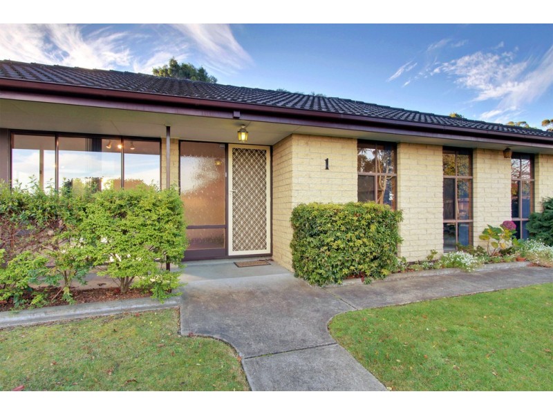 1 Ash Drive, Kingston TAS 7050
