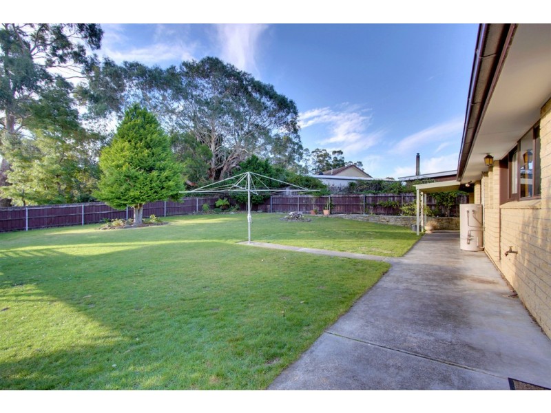 1 Ash Drive, Kingston TAS 7050